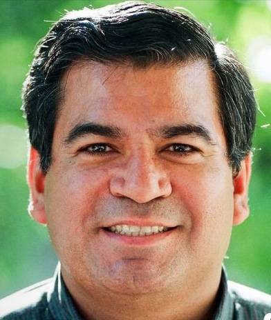 <a href="http://www.chairez.com/">Don Chairez</a>