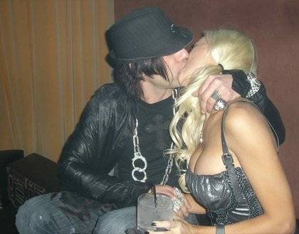Criss and Holly, in full smooch.