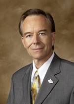 Las Vegas City Manager Douglas Selby has announced his resignation.