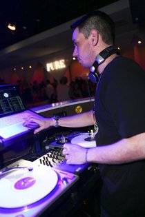 Adam Goldstein, aka DJ AM, keepin' it pure.