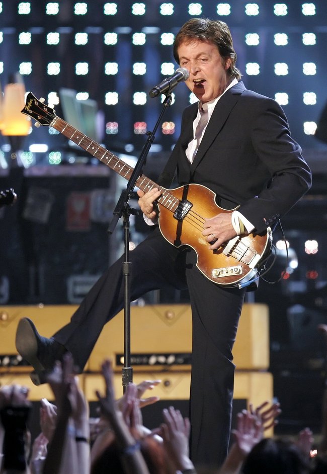 paul - Paul nominé aux Grammy Awards 2011 ! Scaled.McCartney_Grammys_t650