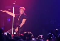 Jon Bon Jovi suffered no shortage of iconic rock star poses during his April 24 performance at the Joint. 