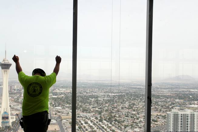 Installing Glass on Fontainebleau Installing Glass on Fontainebleau