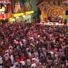Hundreds of people crowded into the Fremont Street Experience to celebrate July 4th and listen to the Grass Roots band. Hundreds of people crowded into the Fremont Street Experience to celebrate July 4th and listen to the Grass Roots band.