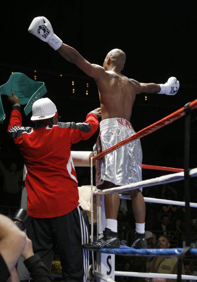 Former welterweight champion Zab Judah celebrates his second-round TKO victory over Ubaldo Hernandez at The Pearl in The Palms Friday.
