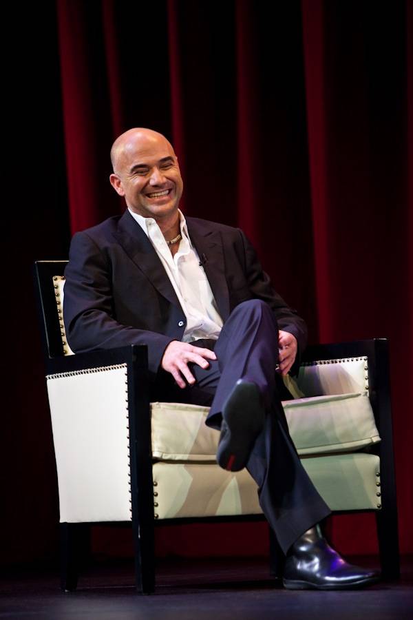 Andre Agassi discusses his memoir <em>Open: An Autobiography</em> in the Encore Theater at the Wynn on Nov. 9, 2009.