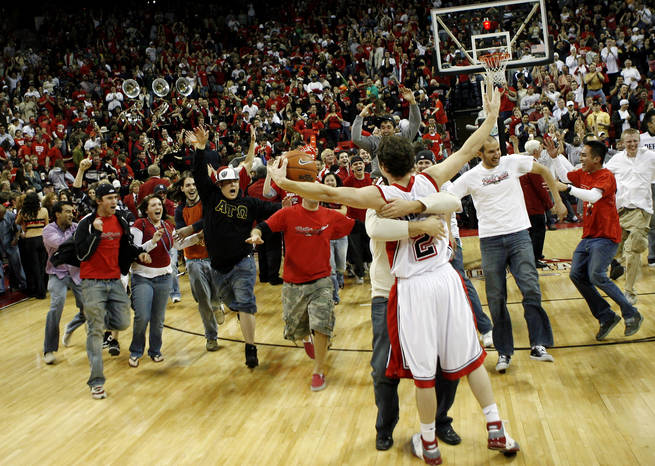 Former Rebel guard joins coaching staff at Northern Arizona