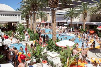 Opening Weekend: Encore Beach Club and Surrender