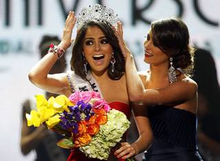 Miss Mexico 2010 Jimena Navarrete is crowned Miss Universe by Stephanie Fernandez, Miss Universe 2009 of Venezuela, during the Miss Universe pageant at the Mandalay Bay Events Center in Las Vegas August 23, 2010.