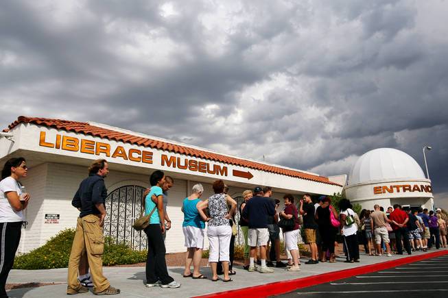 Sadness and disbelief mark the closing of the Liberace Museum.