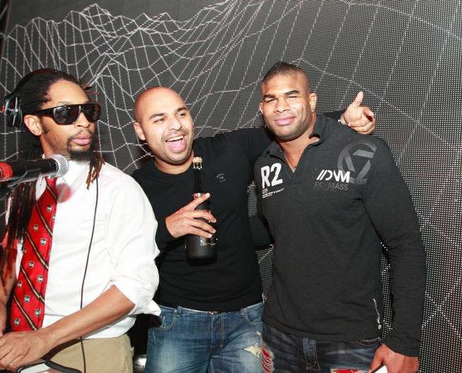 Alistair Overeem, with Lil Jon and Sidney Samson, celebrates his ...