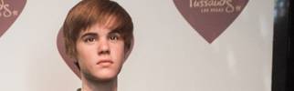 JUSTIN BIEBER