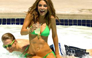 MARIA MENOUNOS
