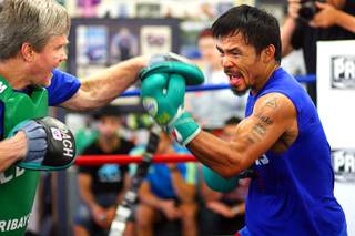 Pacquiao Prepares for Bradley