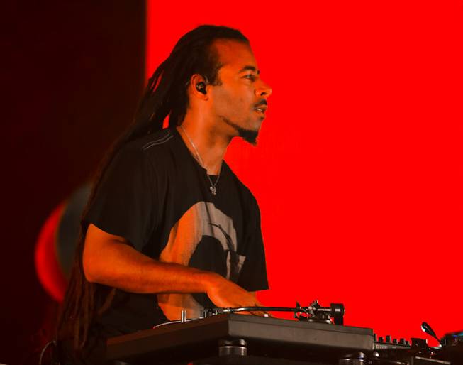 Incubus at HRH's The Joint
