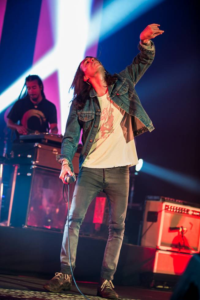 Incubus at HRH's The Joint