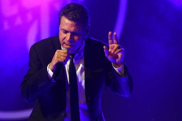 Crooner Mark OToole performs at Vinyl at the Hard Rock Saturday, Oct. 6, 2012.