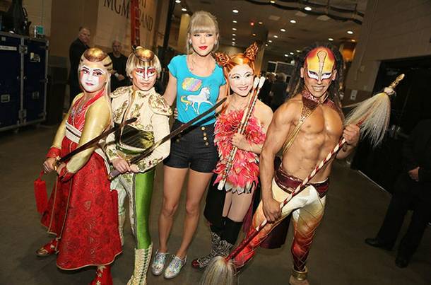 Taylor Swift and cast members of