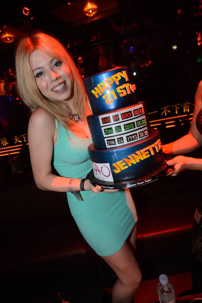 Jennette McCurdy celebrates her 21st birthday at Tao in The Venetian on Saturday, June 29, 2013.