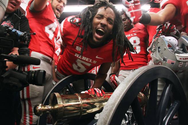 Battle for the Fremont Cannon will cap UNLV's 2014 regular season