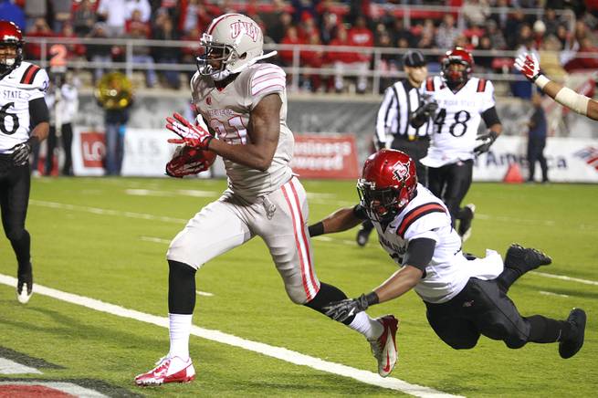 Blog: Herring tosses 5 TDs and runs for another in 45-19 romp vs. SDSU