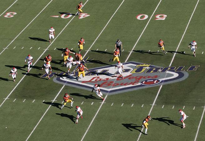 UNLV officials hope to replace turf at Sam Boyd Stadium