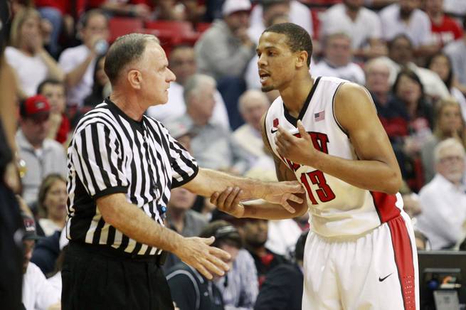 UNLV suspends Dejean-Jones for regular-season finale at UNR