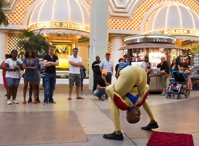 Las Vegas Street Performers and Entertainers – Vegas Photography Blog