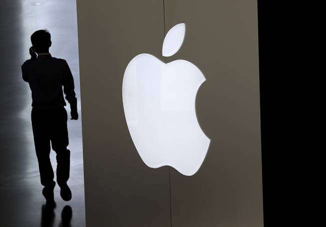 Apple Apple