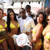 Photo: P. Diddy and Sports Illustrated swimsuit models ho Photo: P. Diddy and Sports Illustrated swimsuit models ho