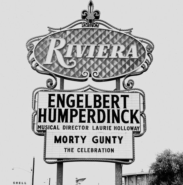 Riviera ends 60 years on Strip, closes for good