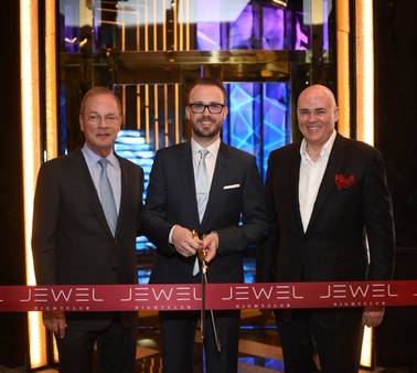 At Aria, poker ace Bobby Baldwin hits the club at Jewel