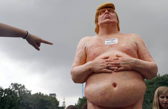 Naked Trump Statue Naked Trump Statue