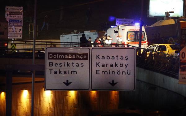 At least 20 police injured in Istanbul explosion