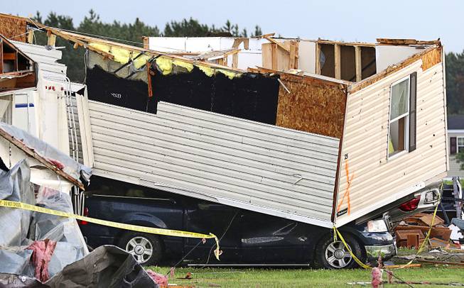 1 killed, many injured as tornado hits trailer park near Chetek