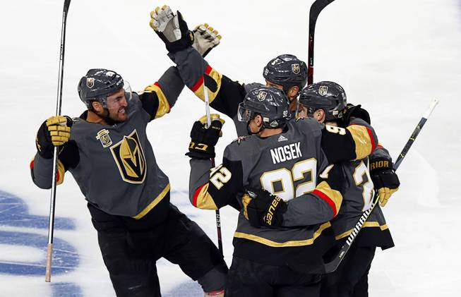 0411VGK_Kings04 0411VGK_Kings04