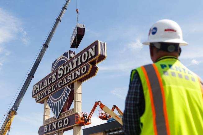 Palace Station Sign Dismantling Palace Station Sign Dismantling