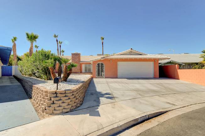 Mobster Tony Spilotro's House For Sale Mobster Tony Spilotro's House For Sale