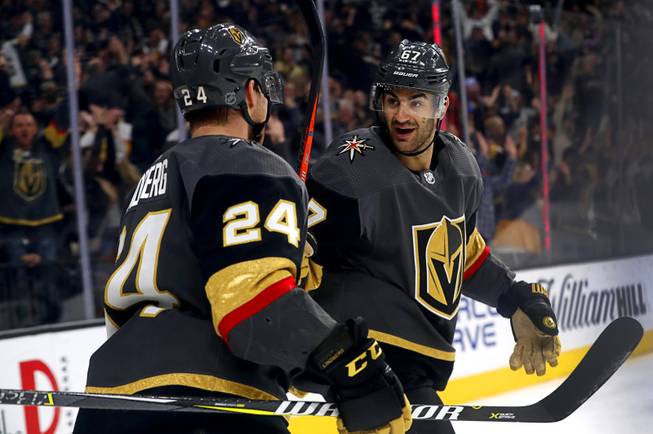 0216VGKPredators06 0216VGKPredators06