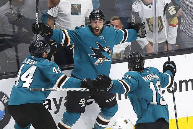 0423_AP_VGKSharks14 0423_AP_VGKSharks14