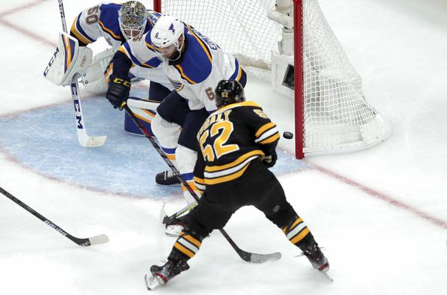 Blues-Bruins, Game One Blues-Bruins, Game One