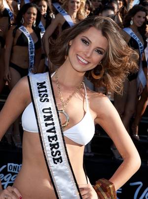 scaled.8_11_10_B_miss_universw_kabik-115_t300.jpg?bc8f91a32a1fe7063c1735aaff50741302861a35