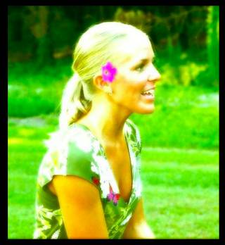 Traci Nobles' full Facebook profile picture that appears as a thumbnail in her direct exchange with Weiner that was forwarded to the Sun.