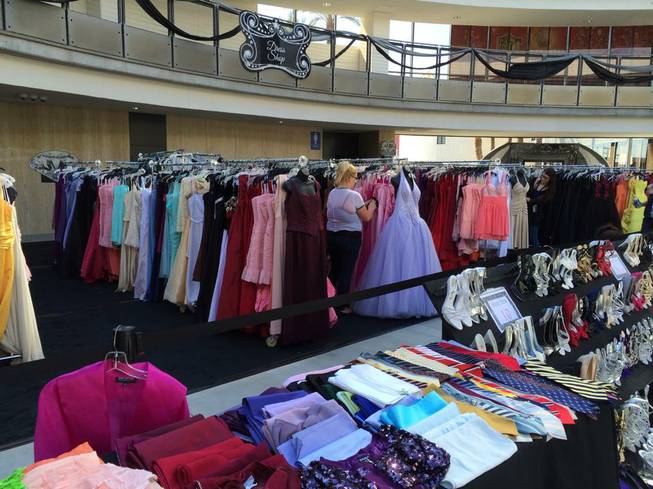 Formal wear sought for Las Vegas Prom Closet - Las Vegas Sun Newspaper